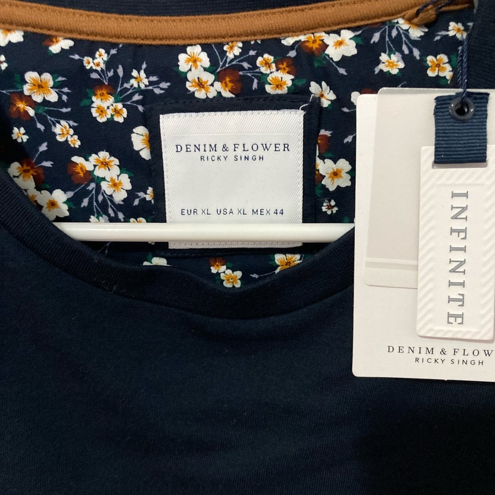 Denim & Flower T-shirt. Multi color